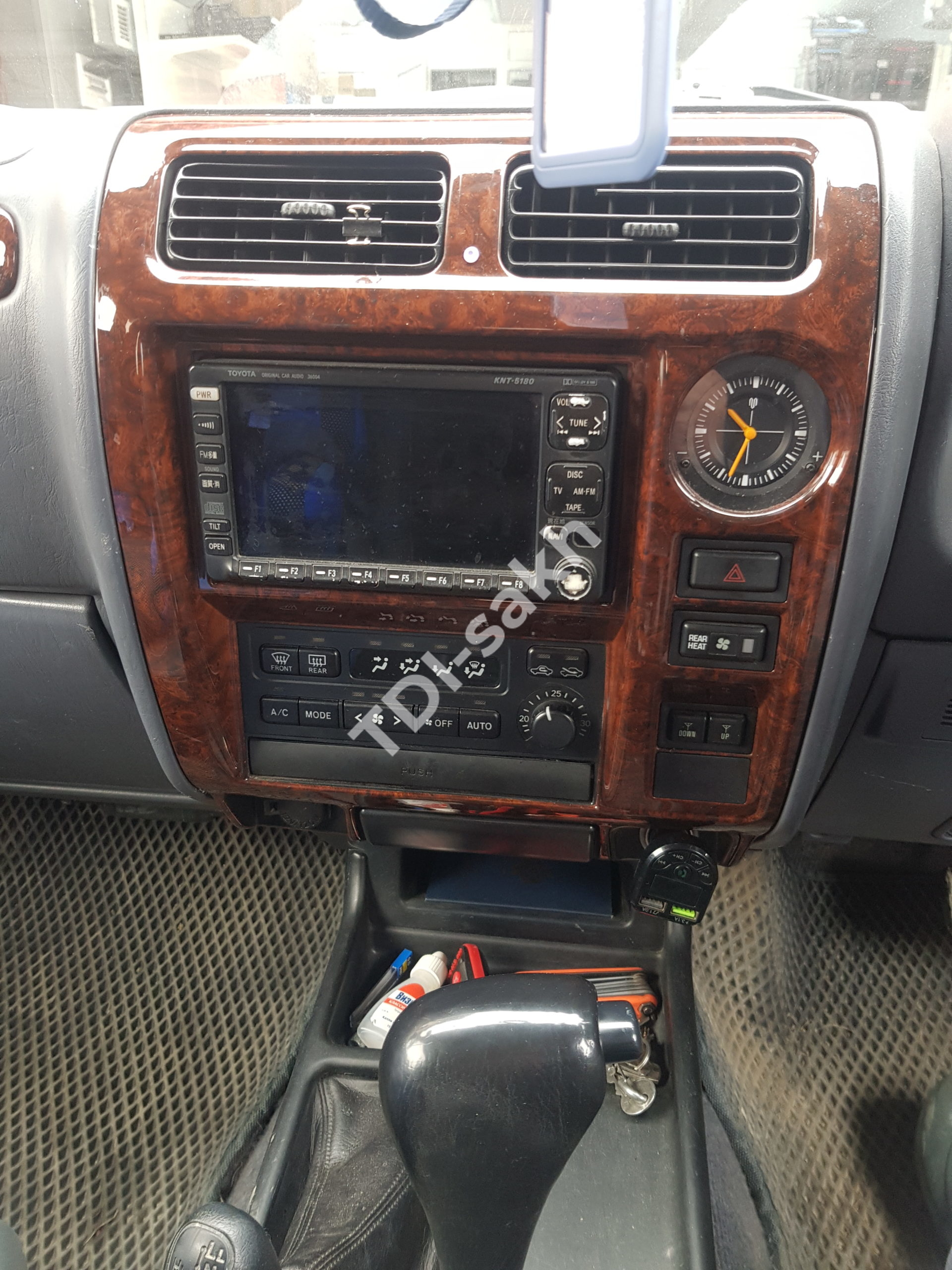 автомагнитола Toyota Prado 185 - купить недорого в Южно-Сахалинске с установкой - автомагнитолы